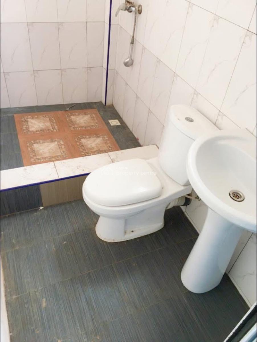 Nice Single Room Self Contained with Pop Ceiling, La Beach Road, Labadi-aborm, Accra, Single Room Self Contained for Rent