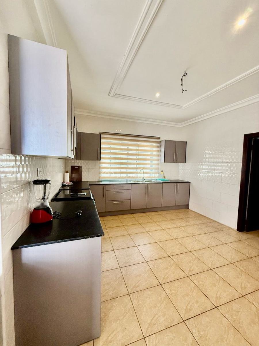 Dzorwulu 3 Bedrooms House, Dzorwulu, Accra, House for Rent