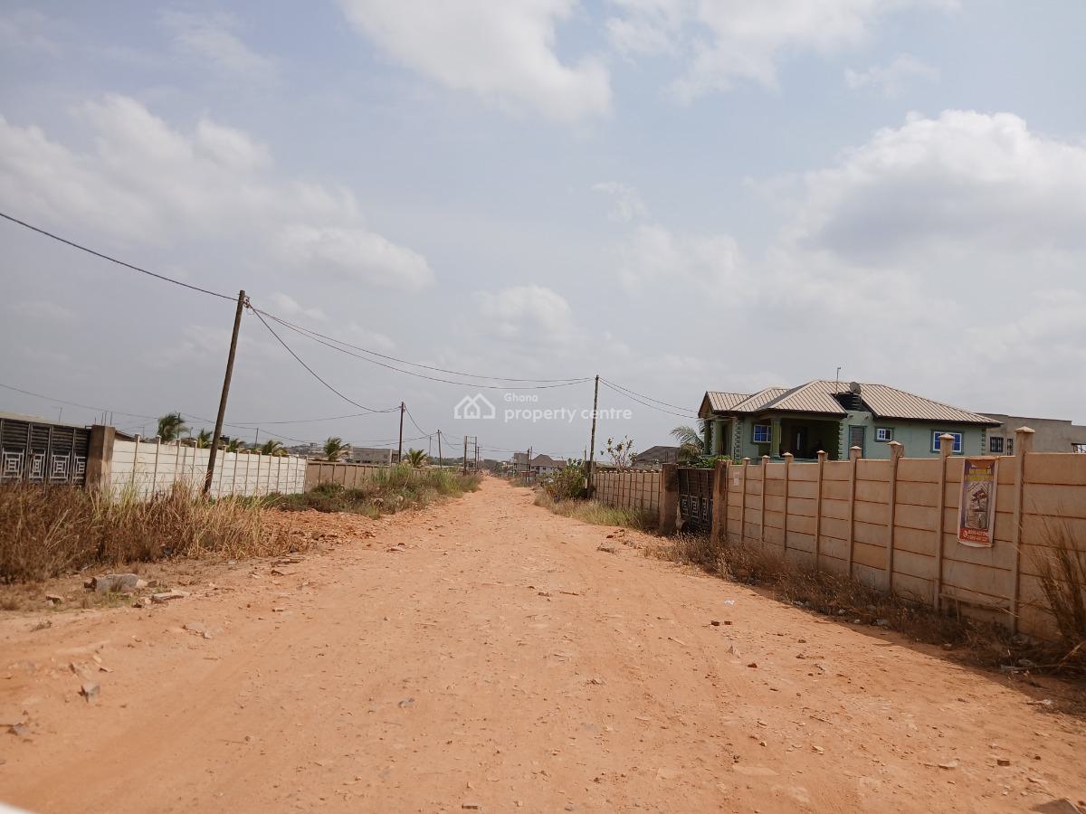 Spacious Plot, Prime Location--- Tema Community 25, Devtraco Road, Community 25, Tema, Accra, Mixed-use Land for Sale