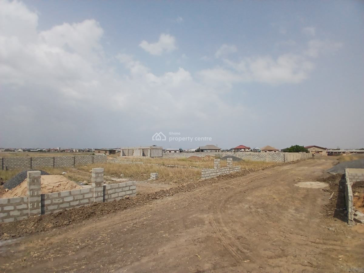 Spacious Plot, Prime Location--- Tema Community 25, Devtraco Road, Community 25, Tema, Accra, Mixed-use Land for Sale