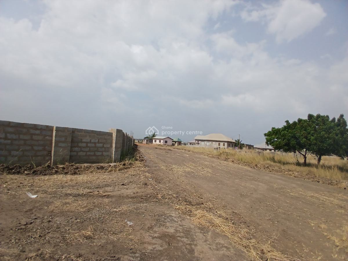 Clear Future, Clean Titled Plot Available in Tema Comm 25, Devtraco Road, Community 25, Tema, Accra, Mixed-use Land for Sale