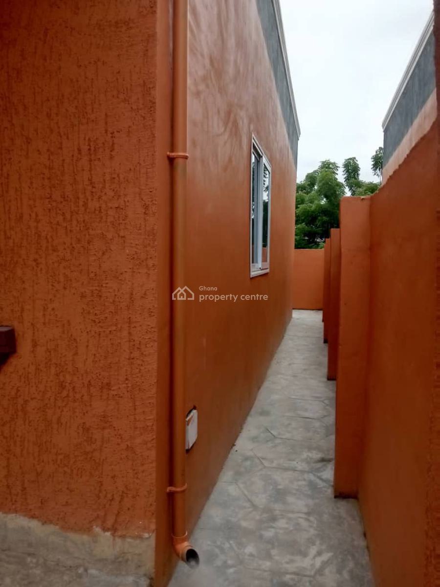 Ablekuma 2 Bedrooms House, Odumase, Ablekuma South, Accra Metropolitan, Accra, House for Sale