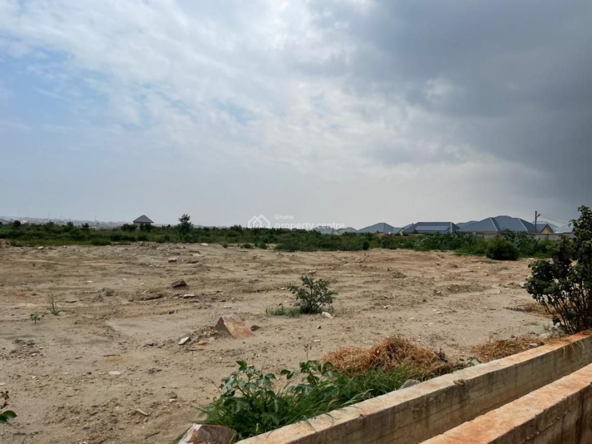 Build Your Future in a Thriving Neighborhood--- Tema Comm 25, Devtraco Road, Community 25, Tema, Accra, Mixed-use Land for Sale