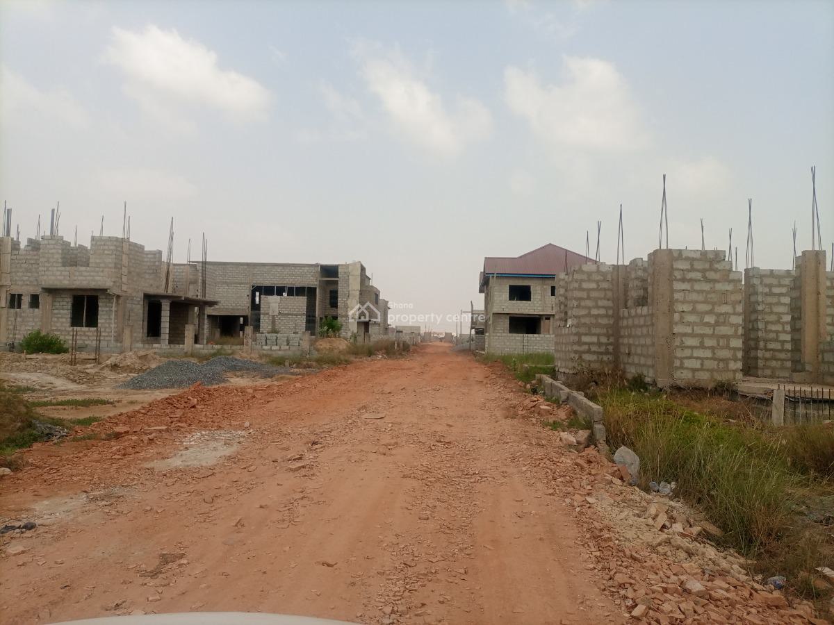 Live Where Comfort Meets Convenience--- Devtraco Road, Comm 25, Devtraco Road, Community 25, Tema, Accra, Mixed-use Land for Sale
