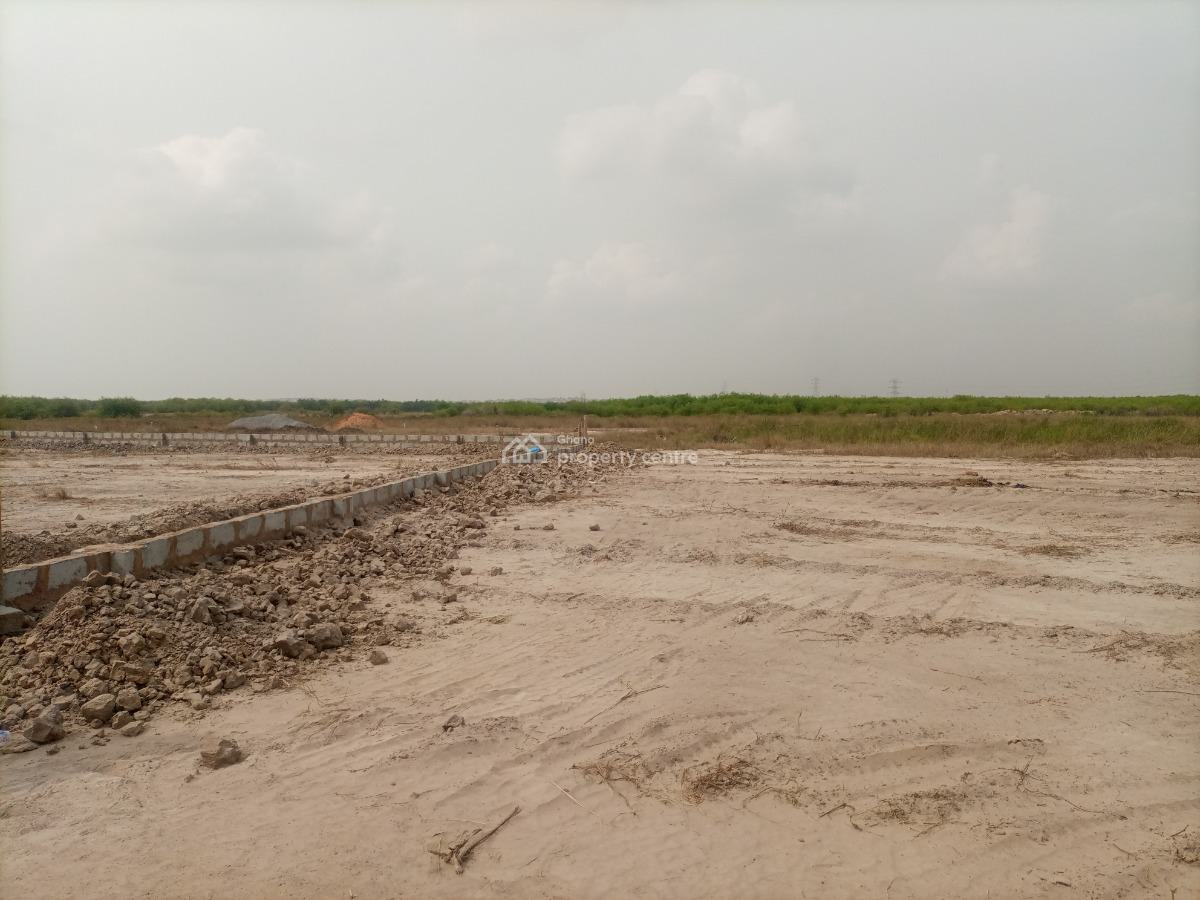 Clear Future, Clean Titled Plot Available in Tema Comm 25, Devtraco Road, Community 25, Tema, Accra, Mixed-use Land for Sale