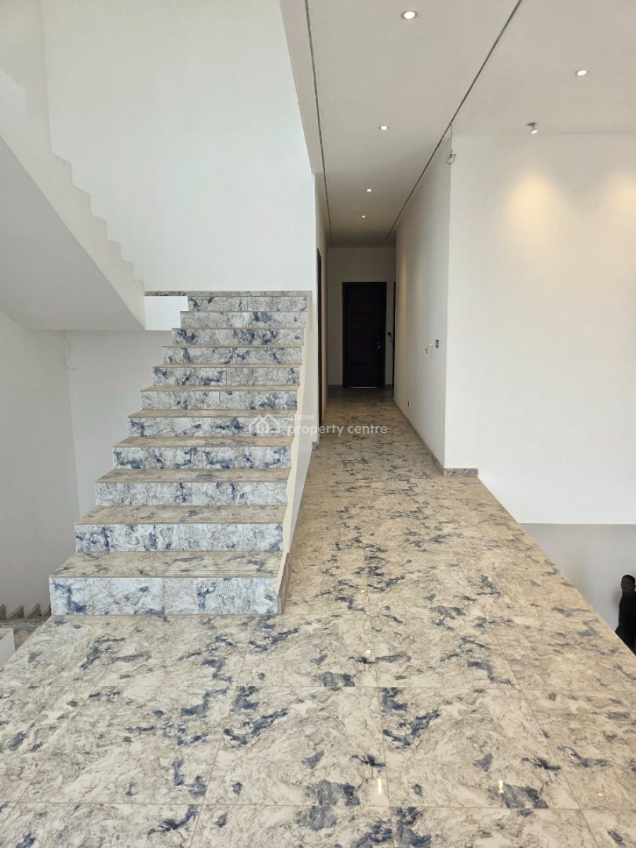6 Bedroom House with a Boys Quarters and a Swimming Pool at Trasacco, Trasacco, Accra Metropolitan, Accra, House for Sale