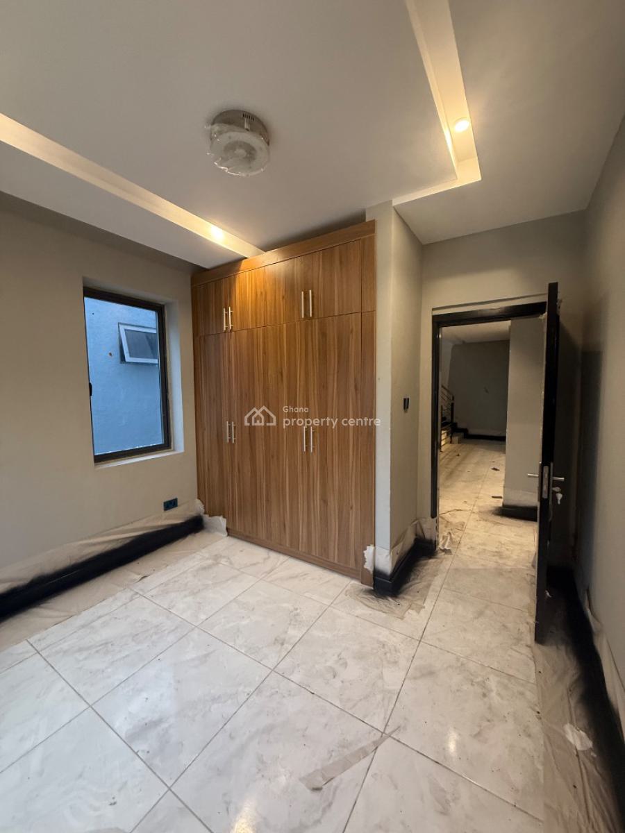 Tesano 5 Bedrooms House, Tesano, Tesano, Accra, House for Sale