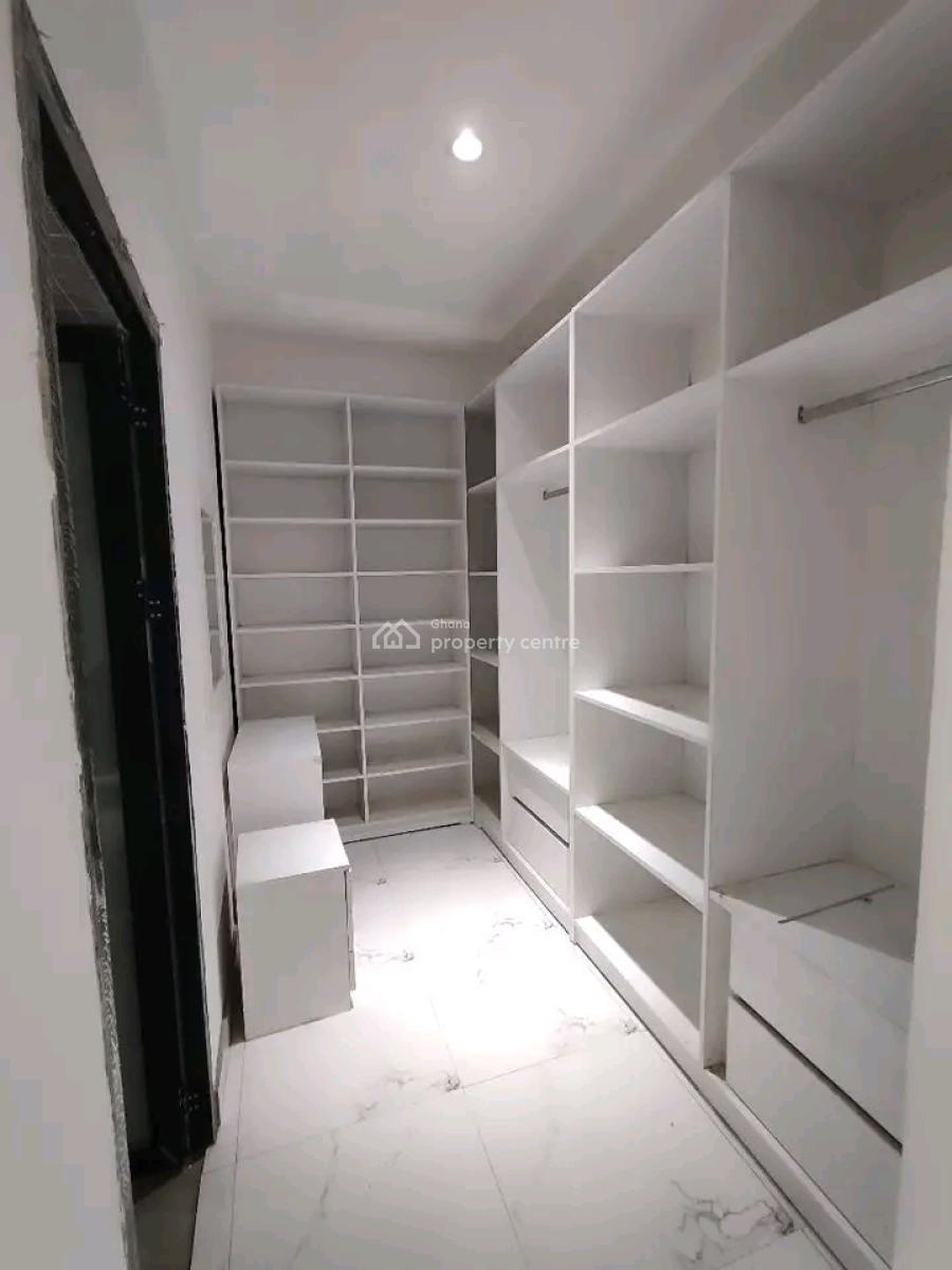 Executive 4bedroom Townhouse @ Ogbojo, Ogbojo, East Legon, Accra, Townhouse for Sale