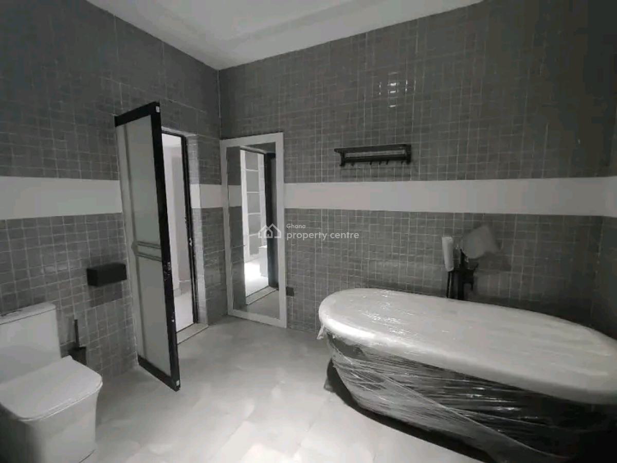 Executive 4bedroom Townhouse @ Ogbojo, Ogbojo, East Legon, Accra, Townhouse for Sale