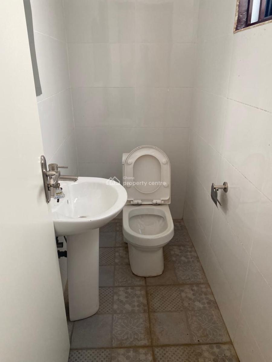 3 Bedrooms at Oyarifa, Special Ice, Oyarifa, La Nkwantanang Madina Municipal, Accra, Detached Duplex for Rent
