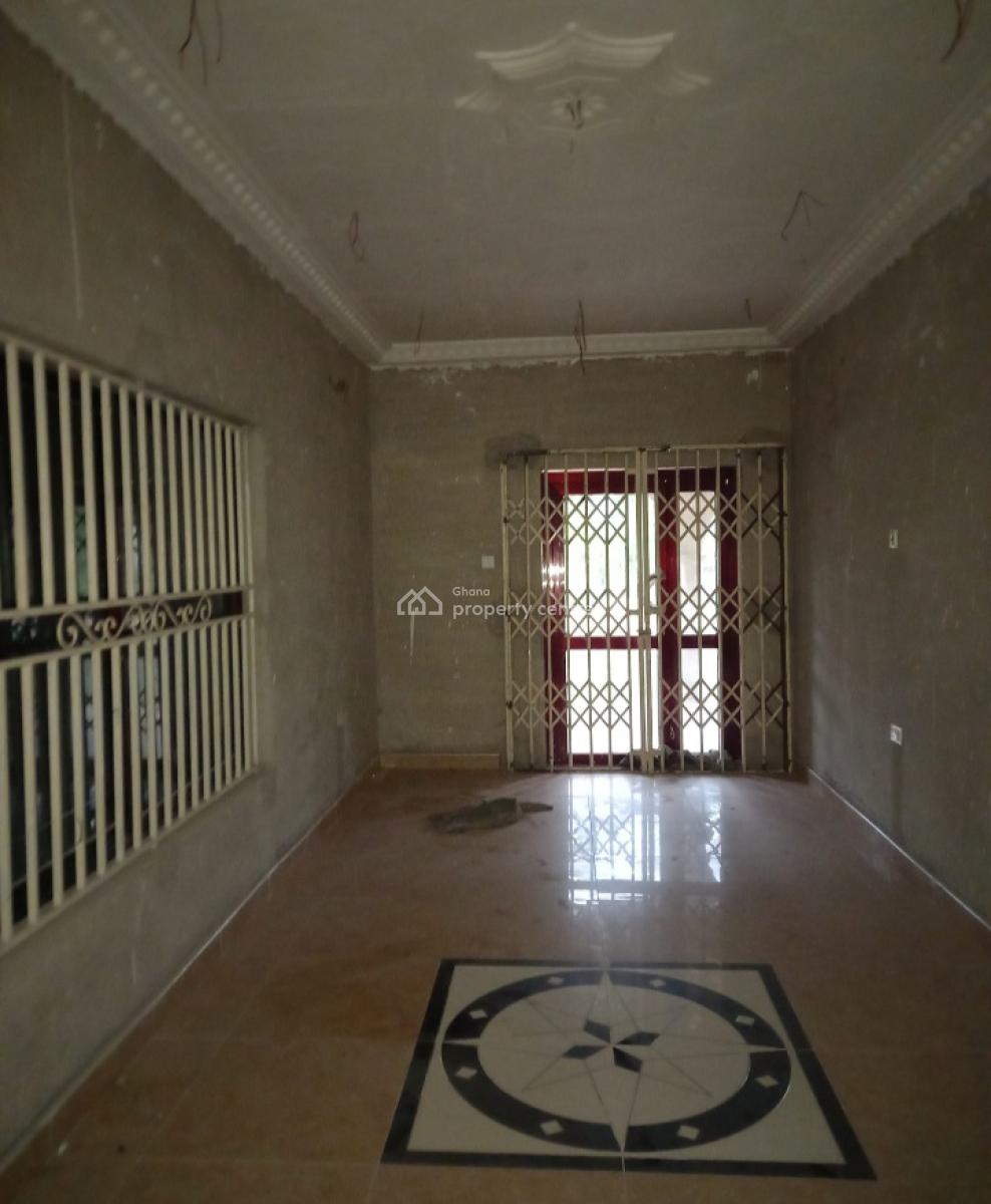 24 Bedrooms Hotel, Parkoso, Near Asokore Mampong., Kumasi Metropolitan, Ashanti, Commercial Property for Sale