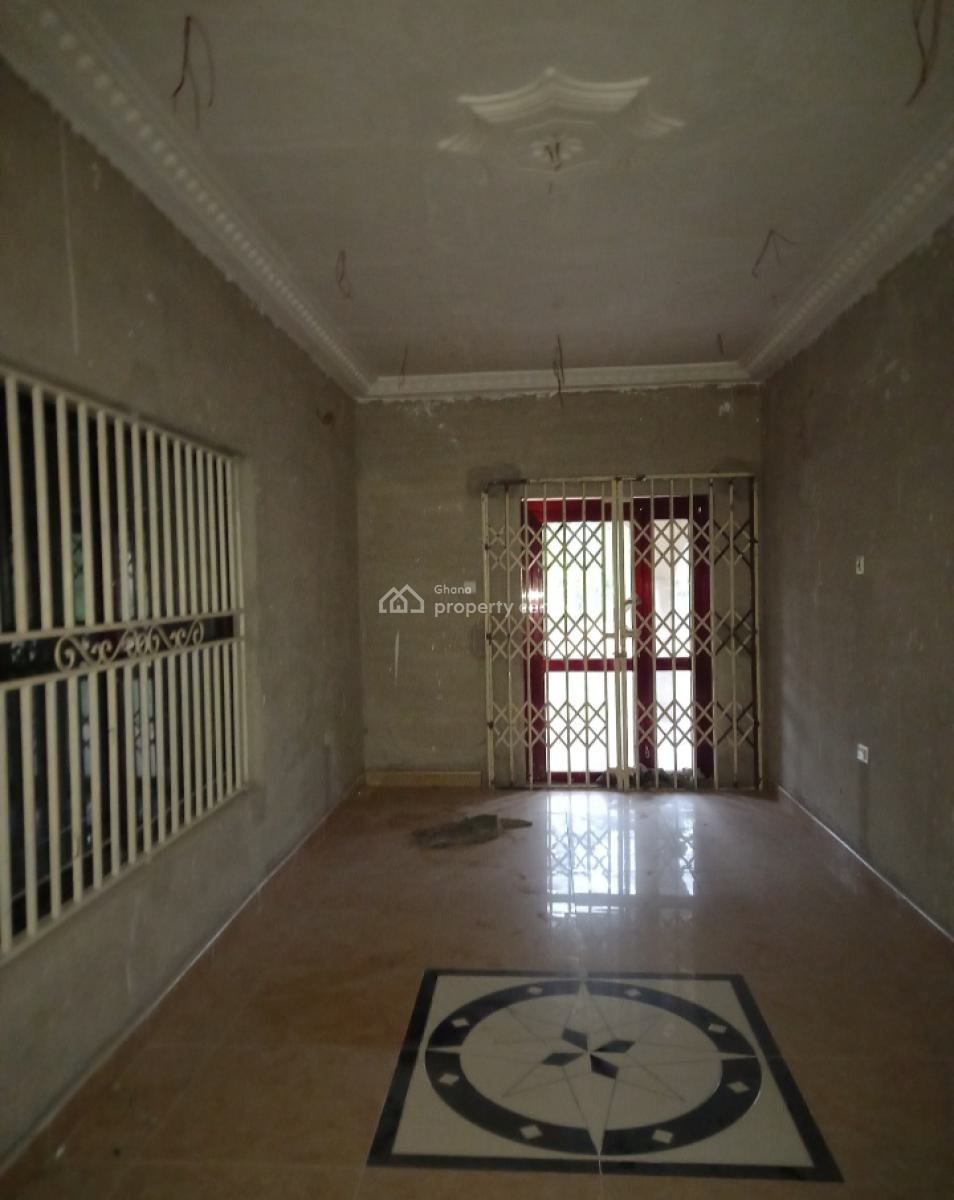 24 Bedrooms Hotel, Parkoso, Near Asokore Mampong., Kumasi Metropolitan, Ashanti, Commercial Property for Sale