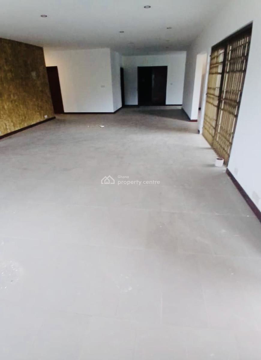 Osu 10 Bedrooms, Oxfords Street, Osu, Accra, House for Rent