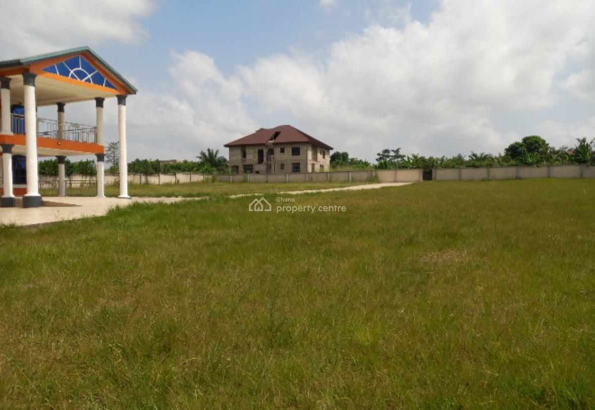 12 Bedrooms  for Hotel/ Guest House ( on  5 Plots), Adako Jachie, on Tech Ejisu Road., Kumasi Metropolitan, Ashanti, Commercial Property for Sale