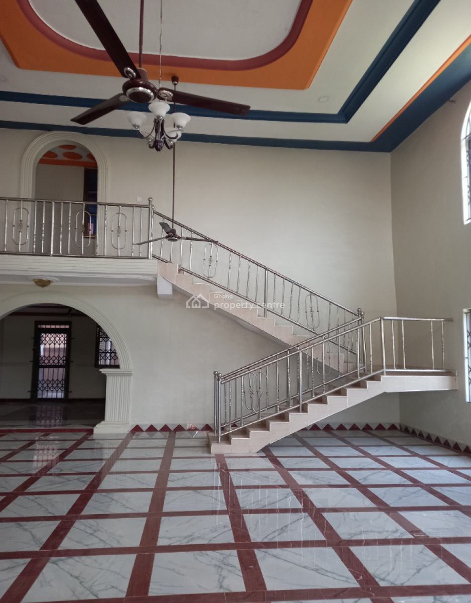 12 Bedrooms  for Hotel/ Guest House ( on  5 Plots), Adako Jachie, on Tech Ejisu Road., Kumasi Metropolitan, Ashanti, Commercial Property for Sale