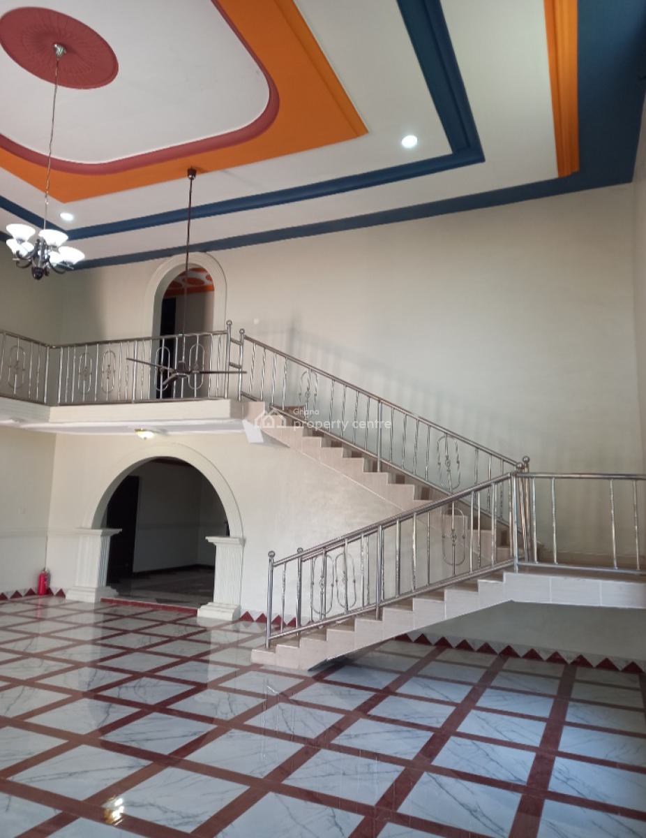 12 Bedrooms  for Hotel/ Guest House ( on  5 Plots), Adako Jachie, on Tech Ejisu Road., Kumasi Metropolitan, Ashanti, Commercial Property for Sale