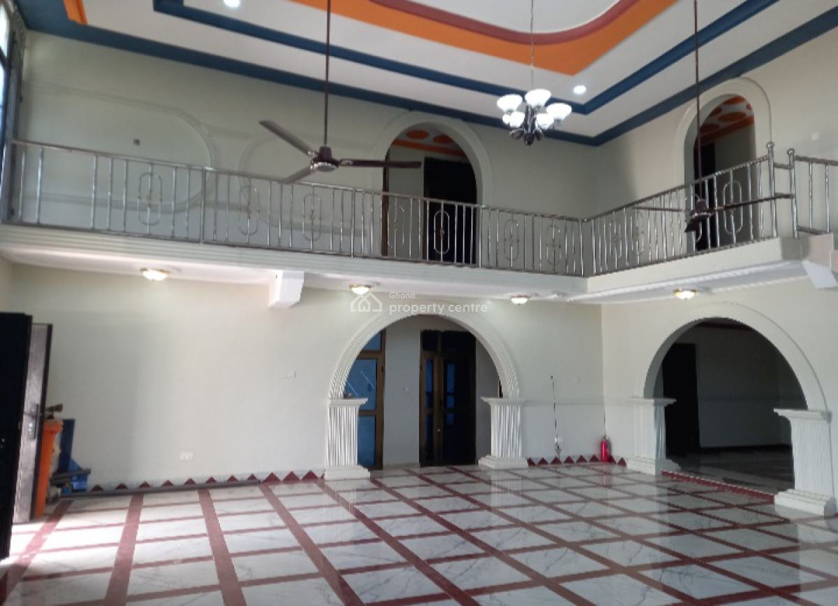 12 Bedrooms  for Hotel/ Guest House ( on  5 Plots), Adako Jachie, on Tech Ejisu Road., Kumasi Metropolitan, Ashanti, Commercial Property for Sale