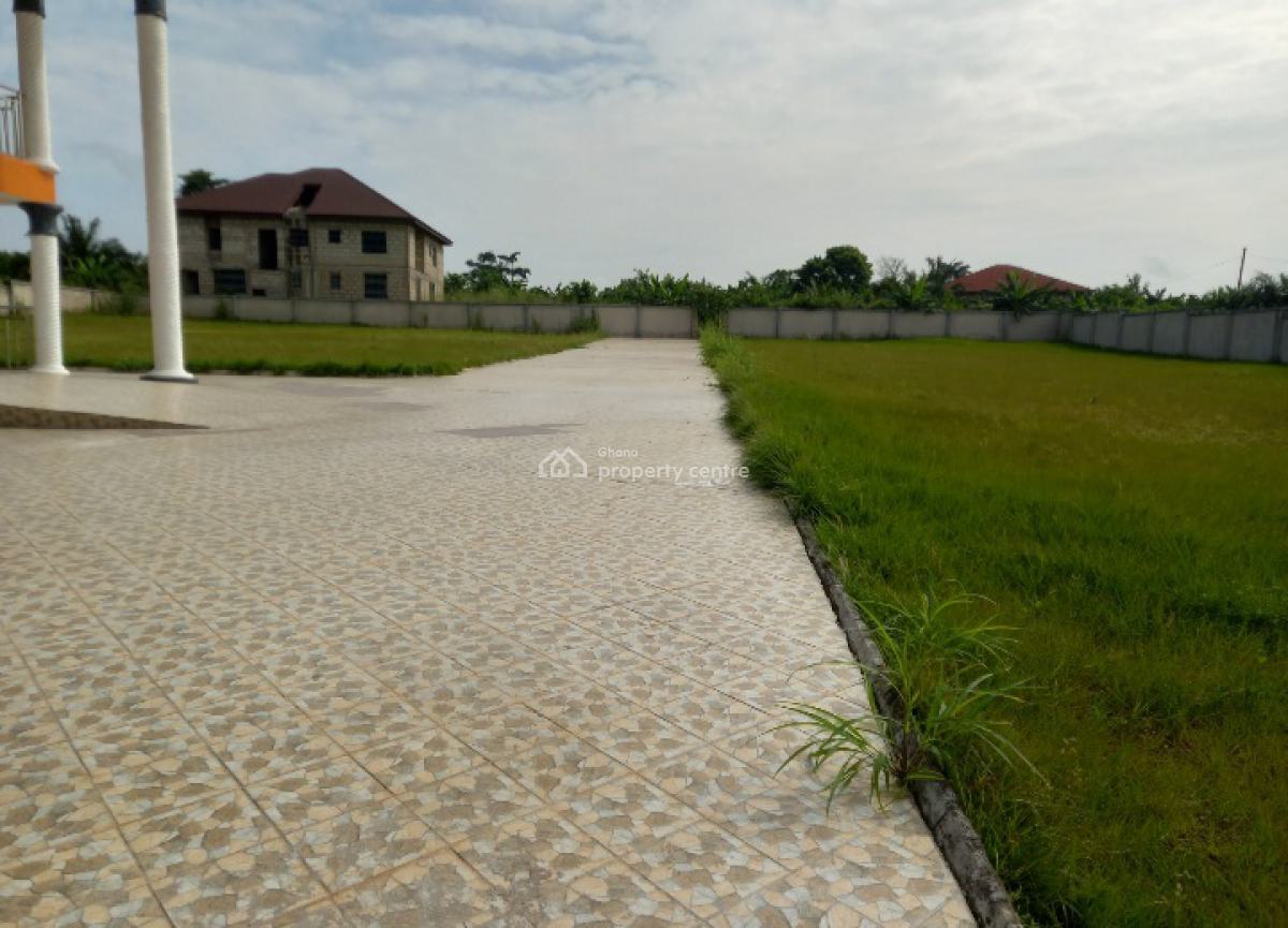 12 Bedrooms  for Hotel/ Guest House ( on  5 Plots), Adako Jachie, on Tech Ejisu Road., Kumasi Metropolitan, Ashanti, Commercial Property for Sale