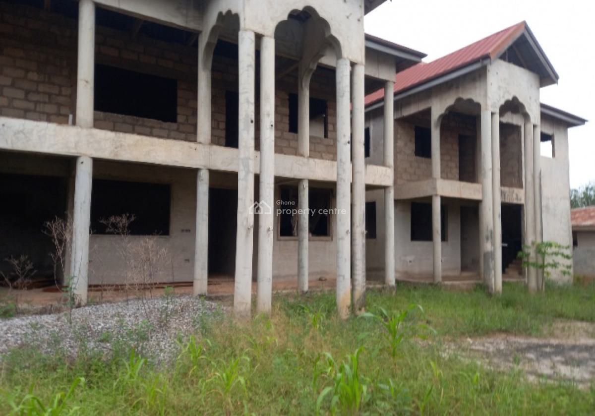10 Bedrooms, Ejisu, Ejisu-juaben Municipal, Ashanti, House for Sale