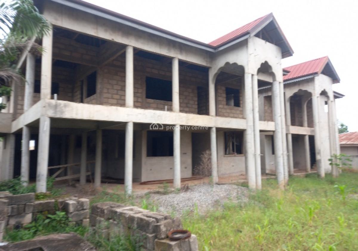 10 Bedrooms, Ejisu, Ejisu-juaben Municipal, Ashanti, House for Sale