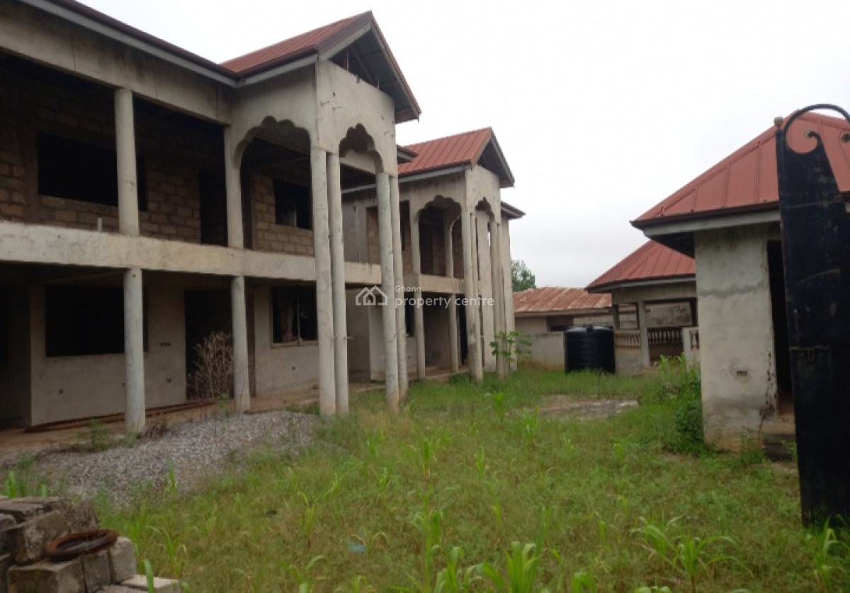10 Bedrooms, Ejisu, Ejisu-juaben Municipal, Ashanti, House for Sale