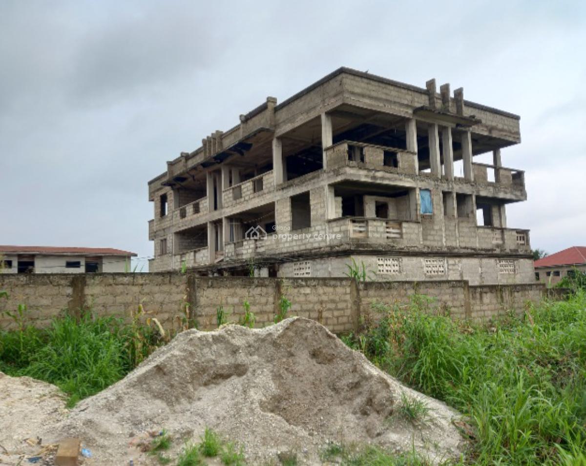 10 Bedrooms, Kotwi, on Santasi Road., Kumasi Metropolitan, Ashanti, House for Sale