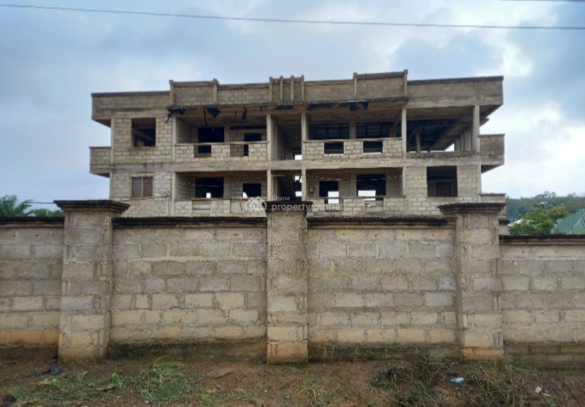 10 Bedrooms, Kotwi, on Santasi Road., Kumasi Metropolitan, Ashanti, House for Sale