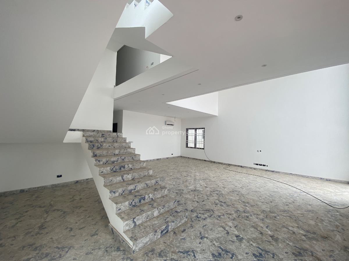 Exquisite 6-bed Villa, Luxury & Panoramic Views!, Trasacco Valley Phase 1, Luciana Blvd, Spintex, Accra, Townhouse for Sale