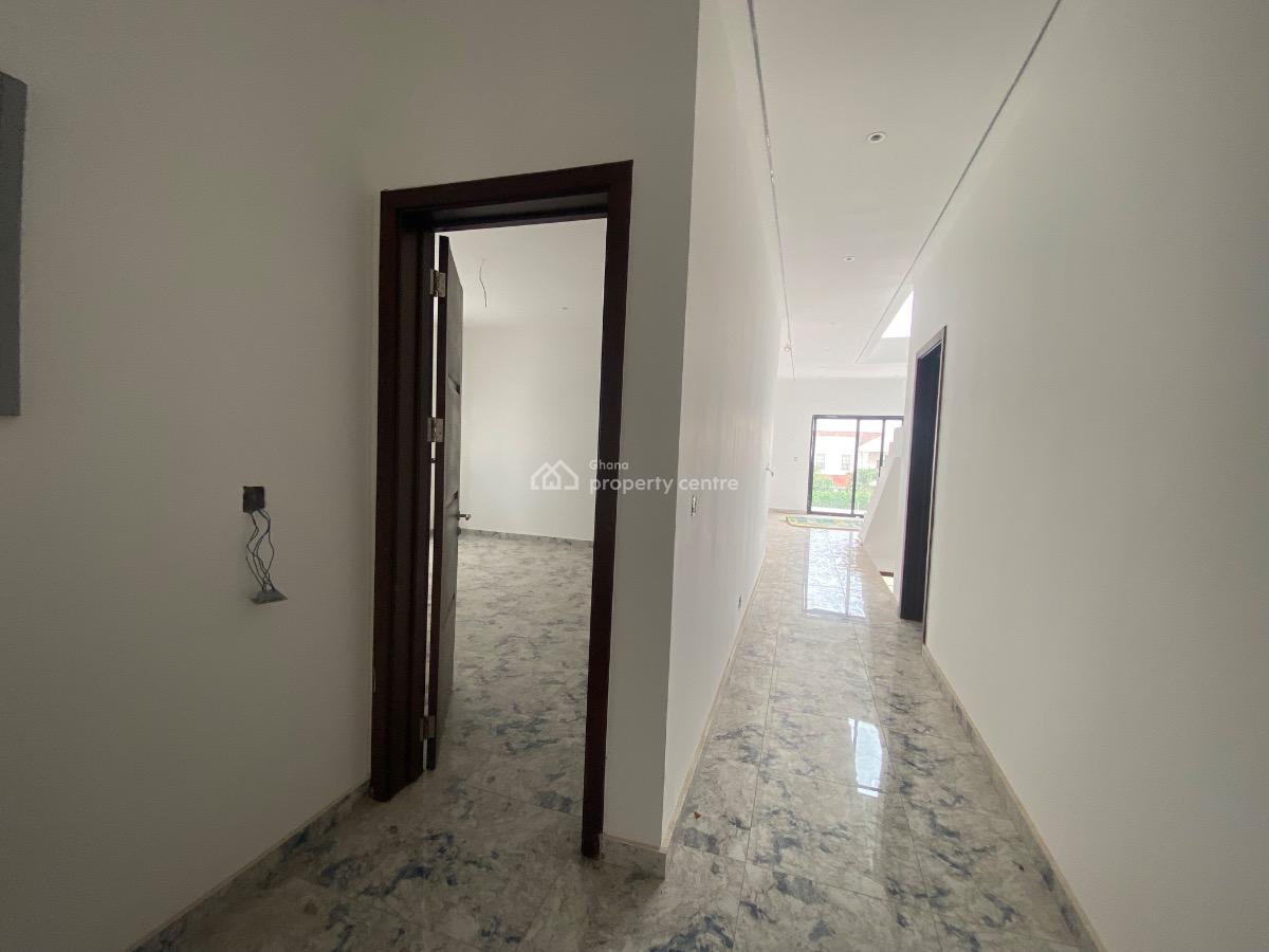 Exquisite 6-bed Villa, Luxury & Panoramic Views!, Trasacco Valley Phase 1, Luciana Blvd, Spintex, Accra, Townhouse for Sale