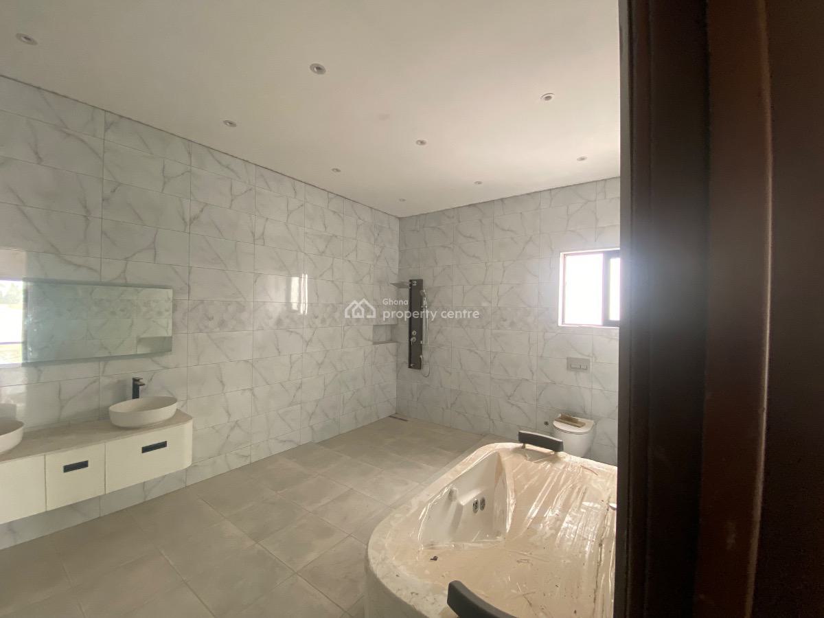 Exquisite 6-bed Villa, Luxury & Panoramic Views!, Trasacco Valley Phase 1, Luciana Blvd, Spintex, Accra, Townhouse for Sale