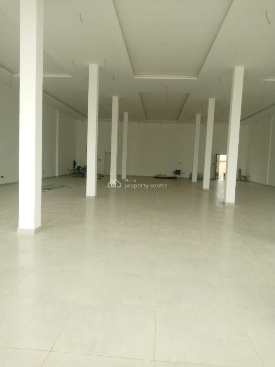 a Big Office Space Available @ Manet Road, East Airport, Airport Residential Area, Accra, Office Space for Rent