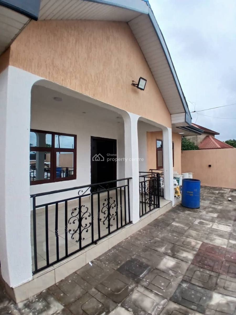 3 Bedrooms at Franko  Estate, Acp Franko Estate, Ga East Municipal, Accra, Detached Bungalow for Rent