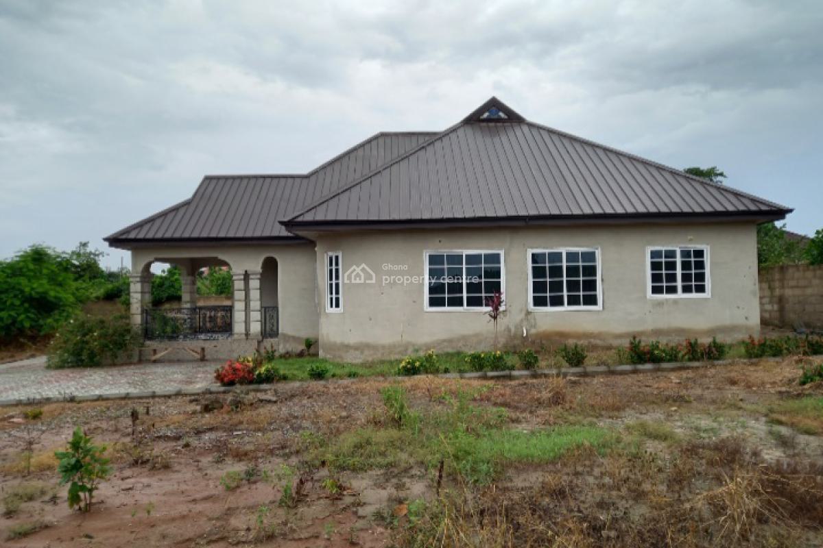 3 Bedrooms  on ( 4 Plots, 1 Acre Land)., Ejisu Onwe., Ejisu-juaben Municipal, Ashanti, House for Sale