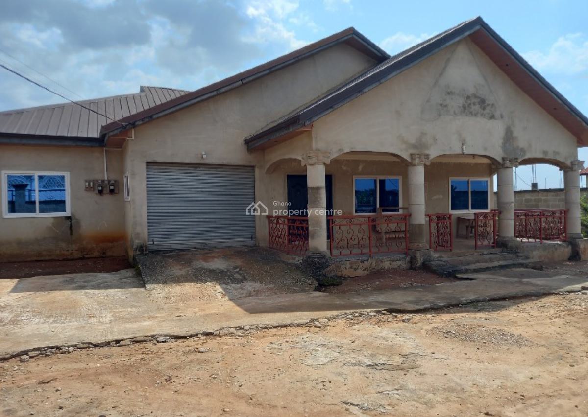 5 Bedrooms, Sokoban Apaaso, on Ahodwo Sokoban Road., Kumasi Metropolitan, Ashanti, House for Sale