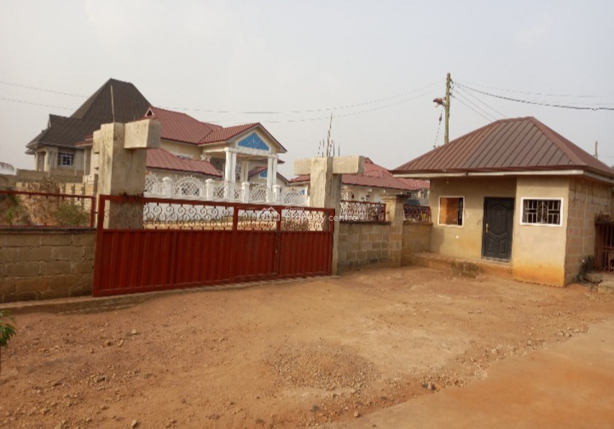 5 Bedrooms, Sokoban Apaaso, on Ahodwo Sokoban Road., Kumasi Metropolitan, Ashanti, House for Sale