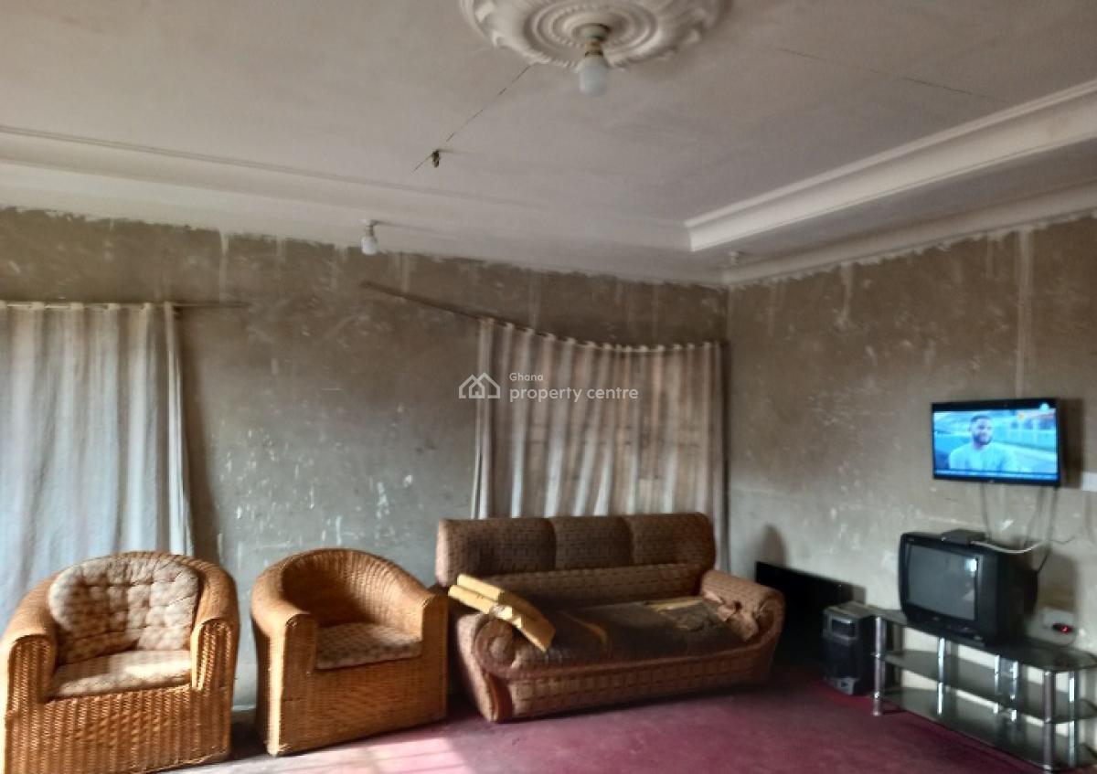 5 Bedrooms, Sokoban Apaaso, on Ahodwo Sokoban Road., Kumasi Metropolitan, Ashanti, House for Sale