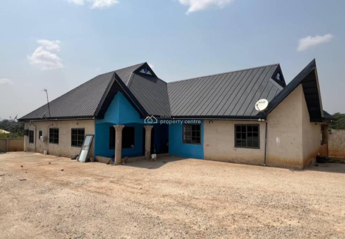 4 Bedrooms, Asuofia Asaaman, on Abrepo Barekese Road., Kumasi Metropolitan, Ashanti, House for Sale