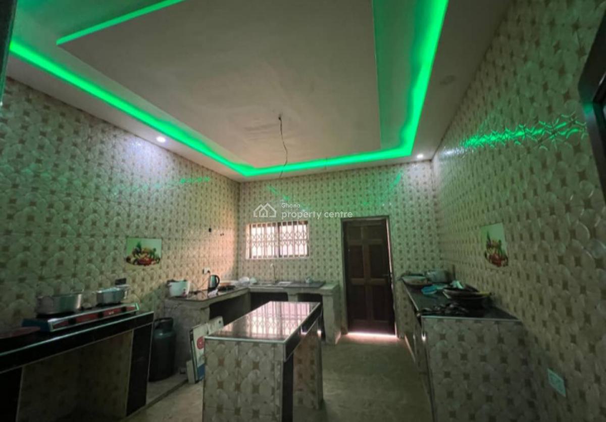 4 Bedrooms, Asuofia Asaaman, on Abrepo Barekese Road., Kumasi Metropolitan, Ashanti, House for Sale