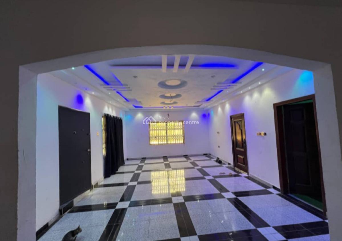 4 Bedrooms, Asuofia Asaaman, on Abrepo Barekese Road., Kumasi Metropolitan, Ashanti, House for Sale