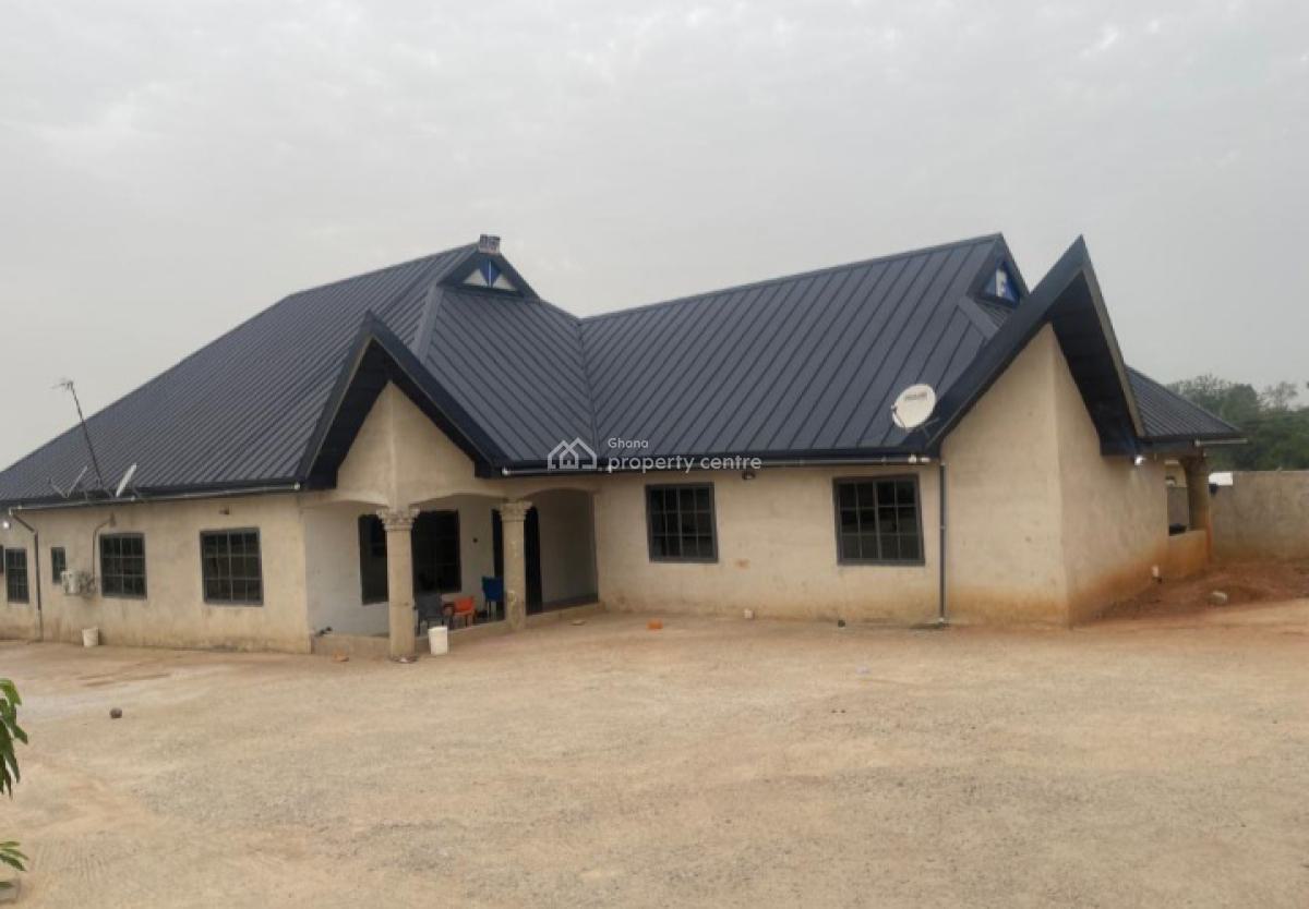 4 Bedrooms, Asuofia Asaaman, on Abrepo Barekese Road., Kumasi Metropolitan, Ashanti, House for Sale