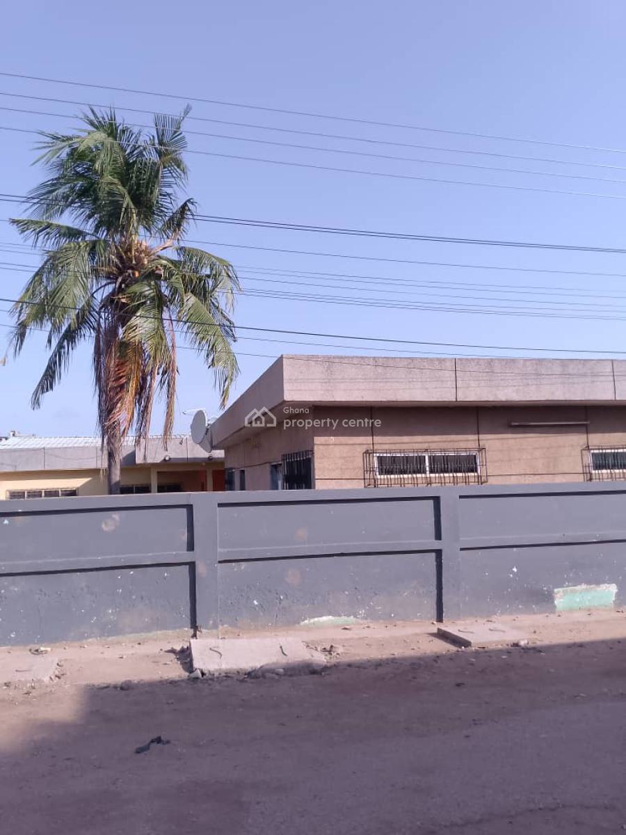 Executive Old 4 Bedroom, Abelemkpe, Accra, House for Sale
