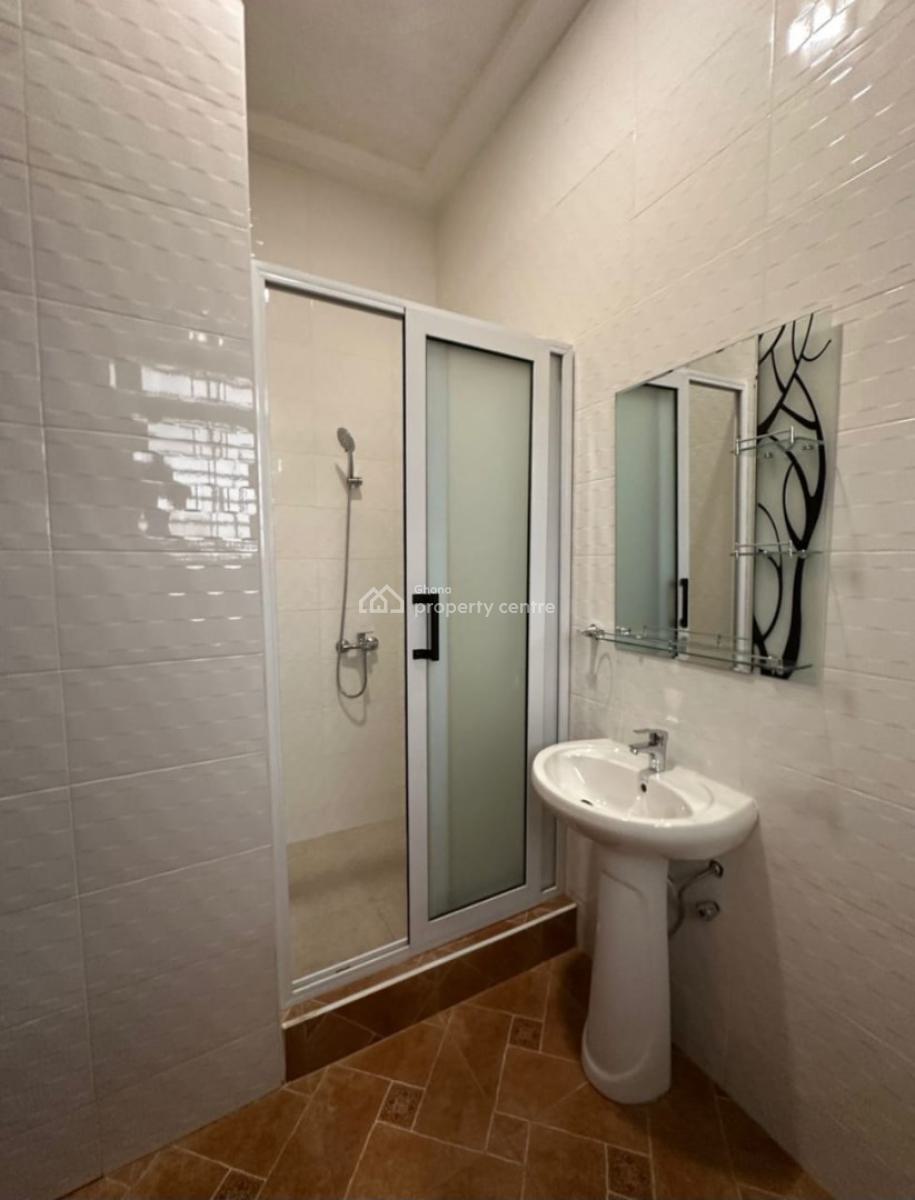 Executive 5 Bedrooms, Ashaley Botwe, Adenta Municipal, Accra, House for Rent