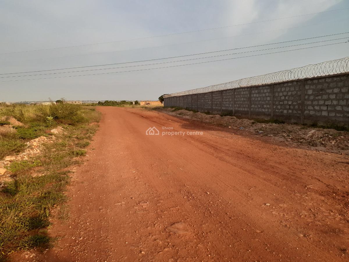 Amazing Half Plots >>> Neat Developed Residence - Tema Community 25, Devtraco Road, Dawhenya, Tema, Accra, Residential Land for Sale