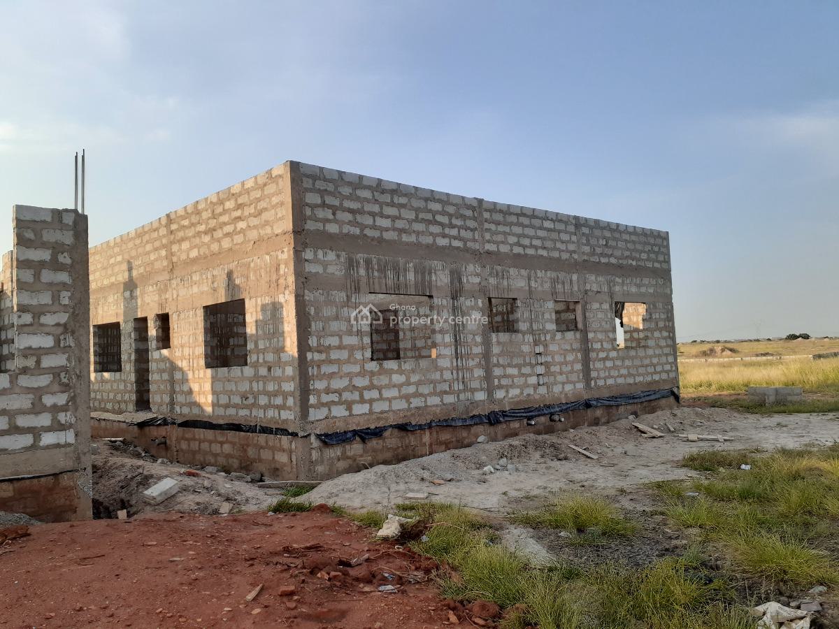 Amazing Half Plots >>> Neat Developed Residence - Tema Community 25, Devtraco Road, Dawhenya, Tema, Accra, Residential Land for Sale