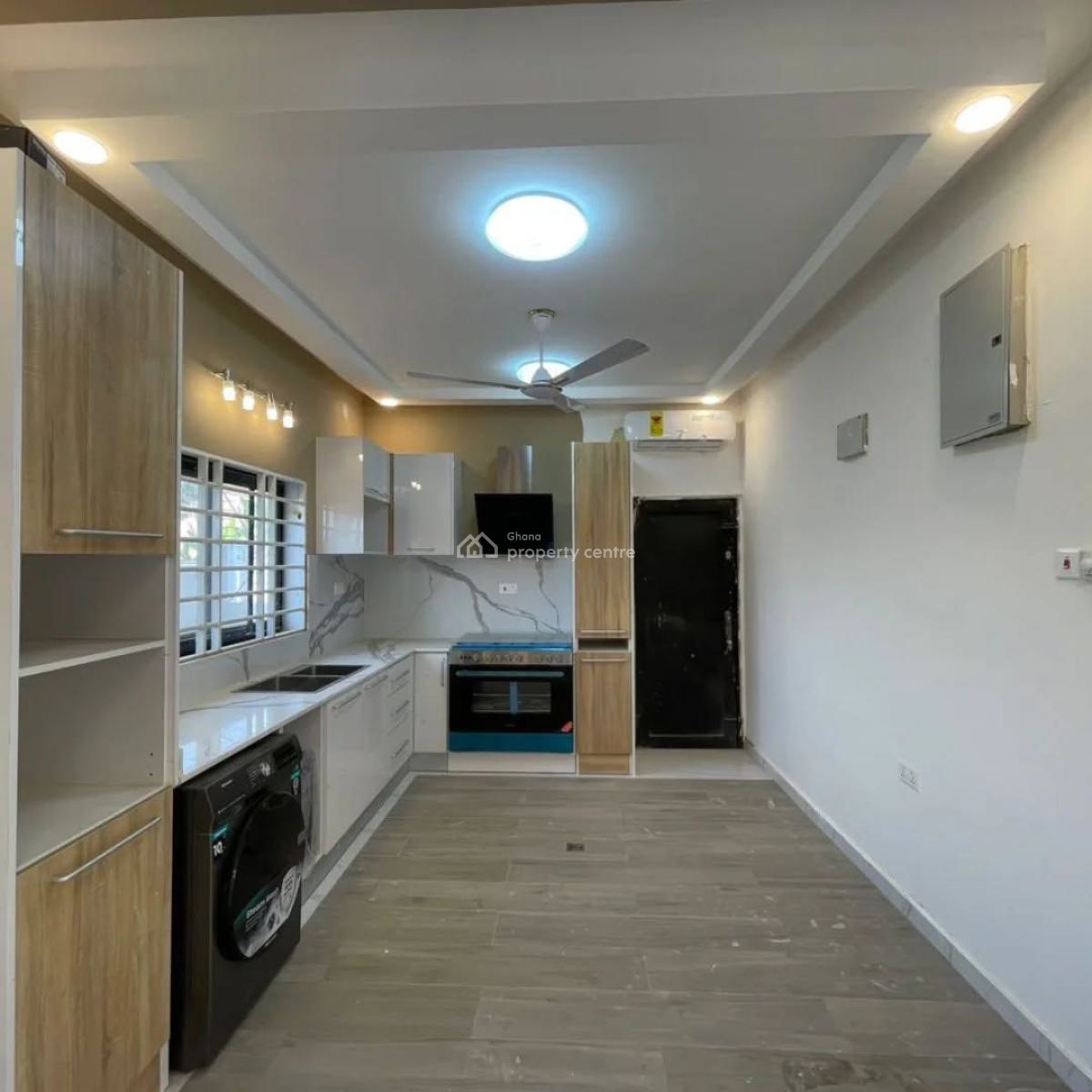 Executive 4 Bedroom, Spintex, Accra, House for Sale