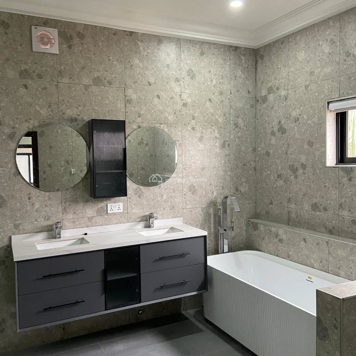 Executive 4 Bedroom, Spintex, Accra, House for Sale