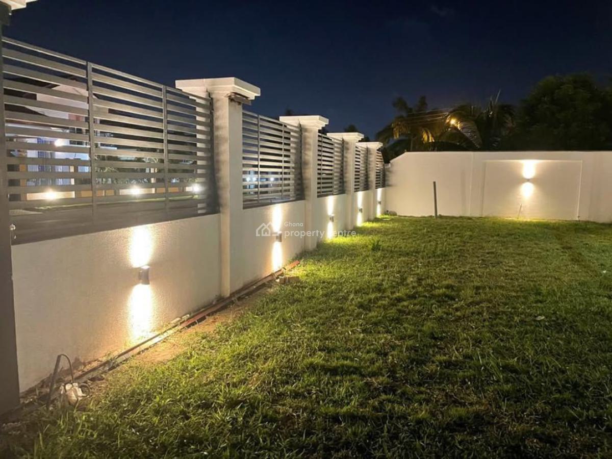 Executive Self-compound 5 Bedroom, Airport Residential Area, Accra, House for Sale