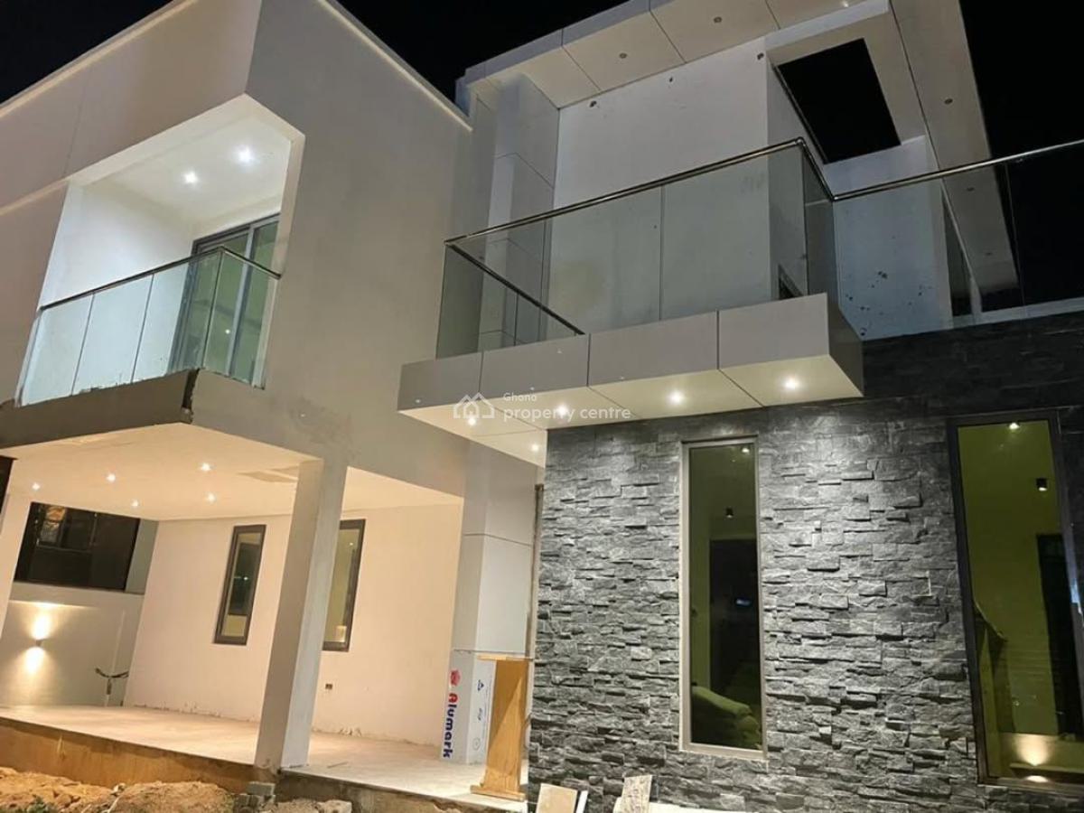 Executive Self-compound 5 Bedroom, Airport Residential Area, Accra, House for Sale