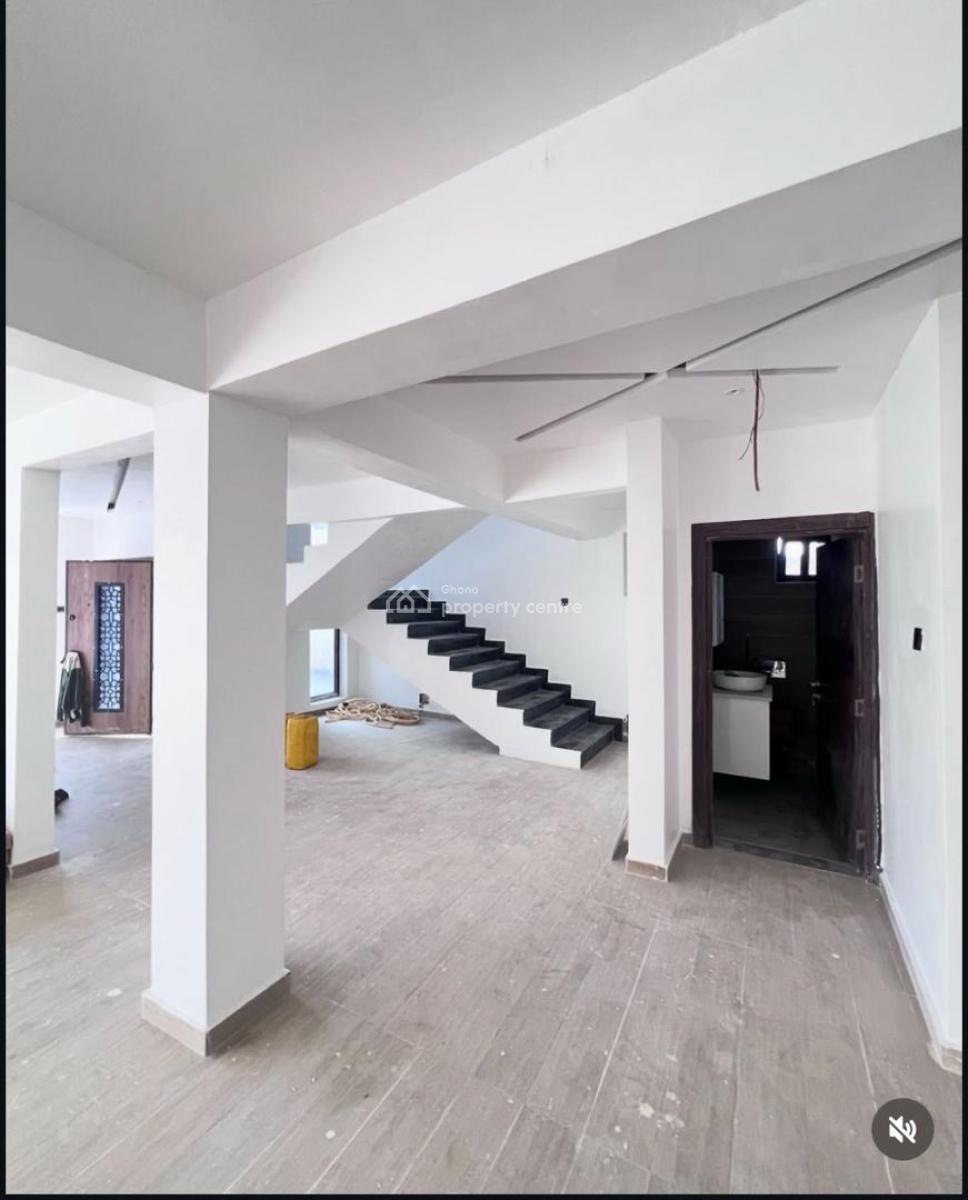 Achimota Abc 6 Bedrooms House, Abc, Achimota, Accra, House for Sale