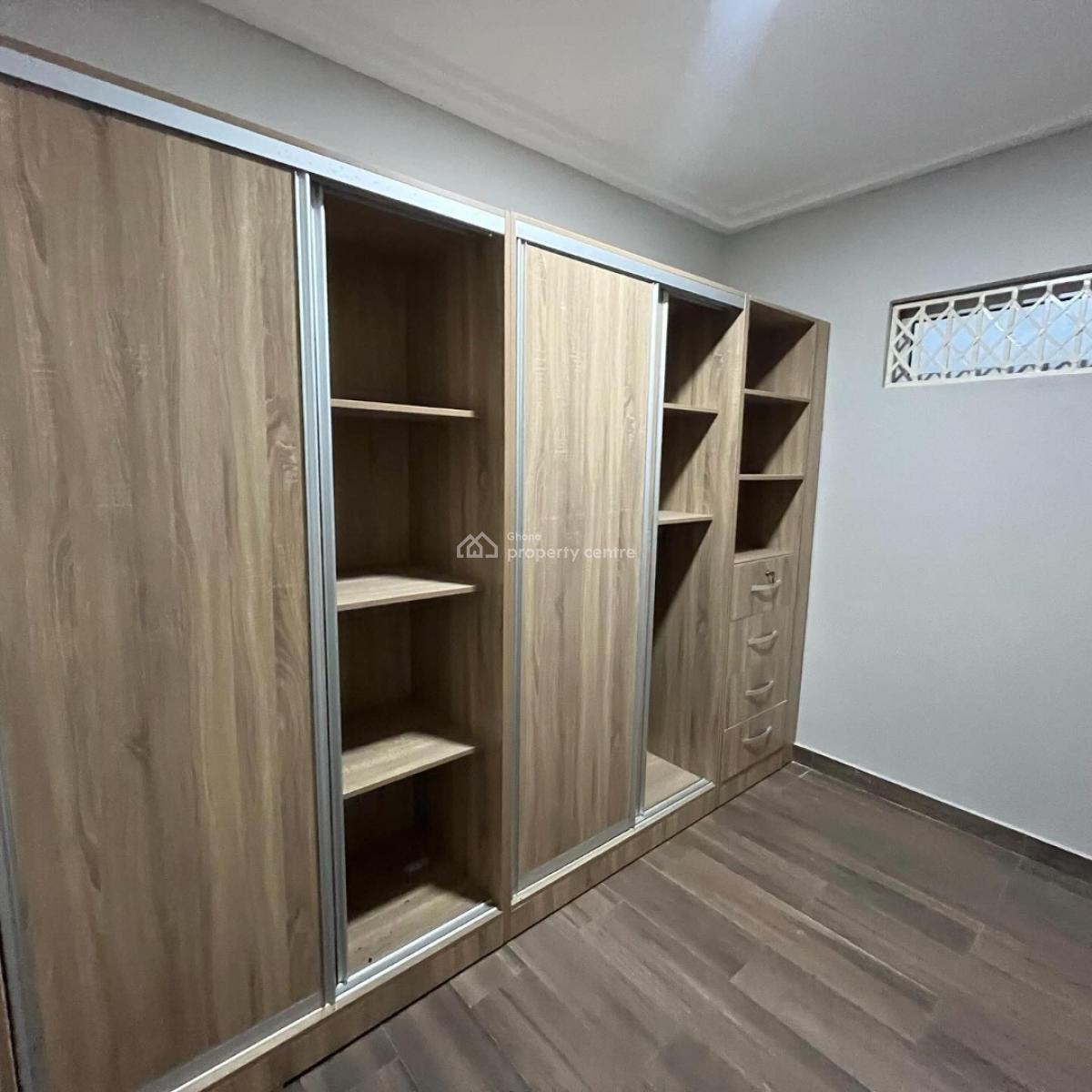 Executive Self Compound 3 Bedroom, East Legon, Accra, House for Rent